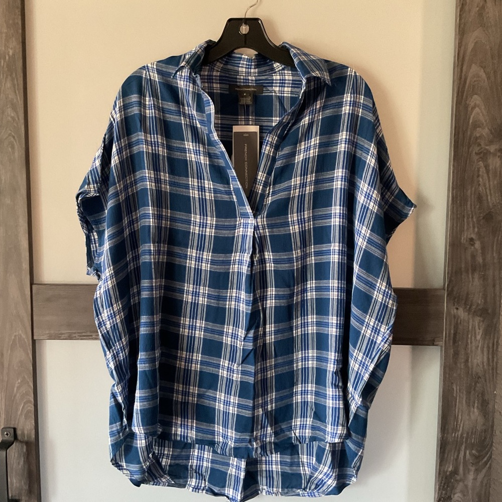 NWT- Sleeveless top